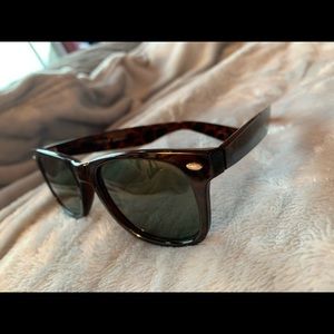Foster Grant Leopard Print Sunglasses